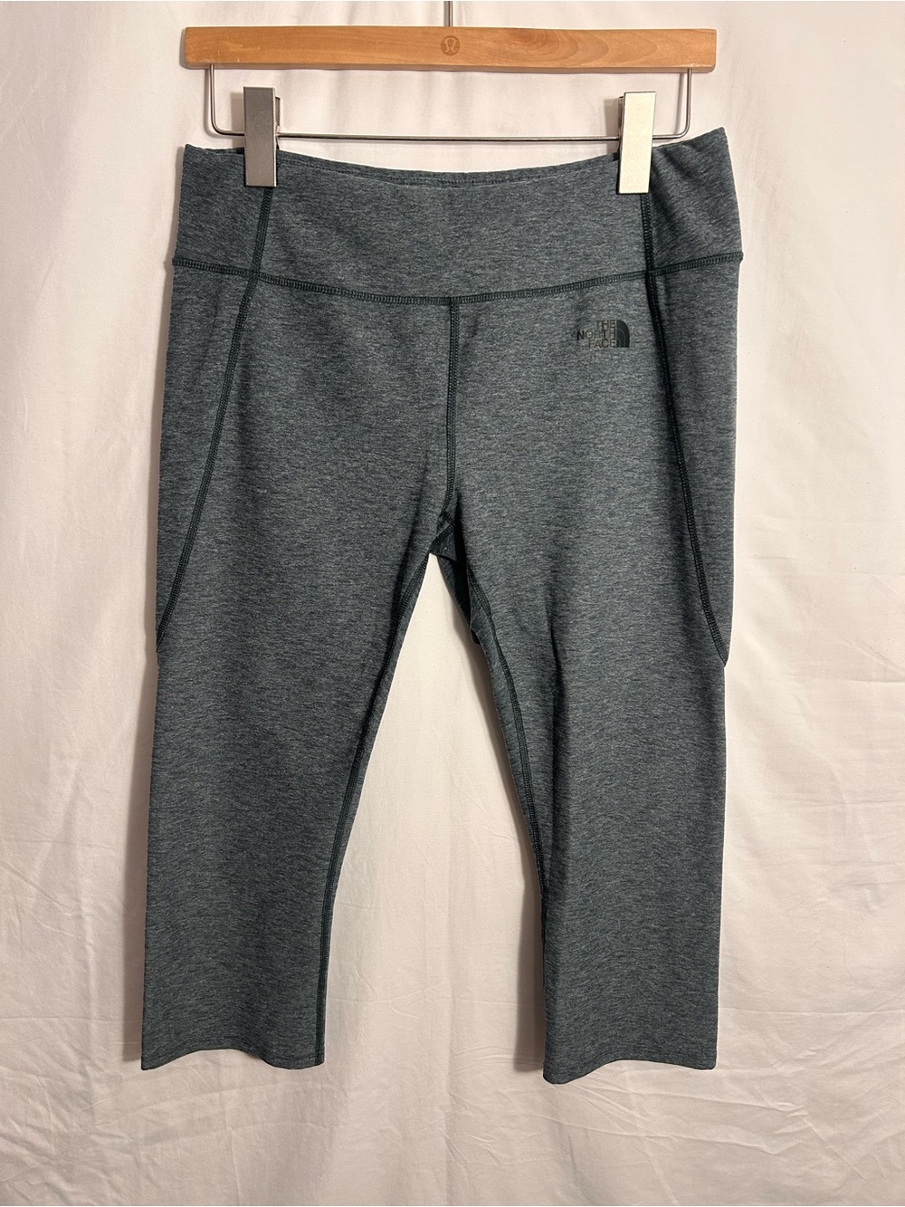 The North Face Heather Charcoal Capri Active Leggings